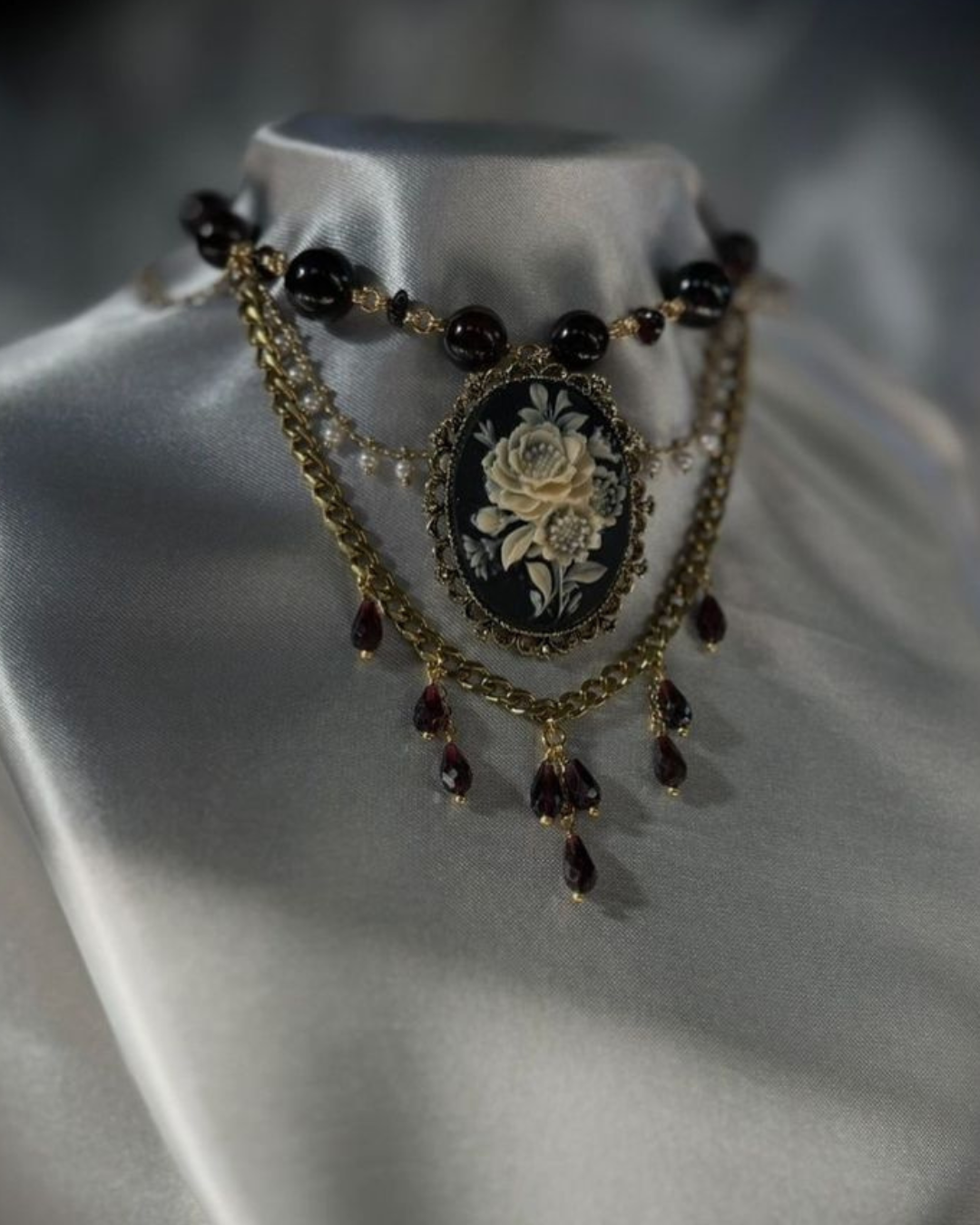 Baroque Cameo Necklace